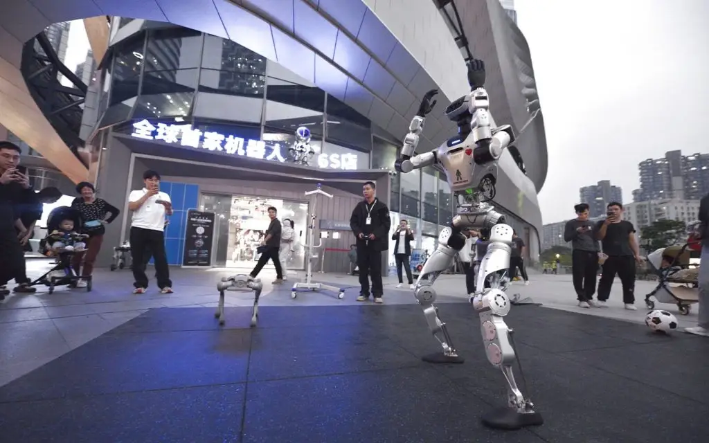 shenzhen china humanoid robot 1024x640